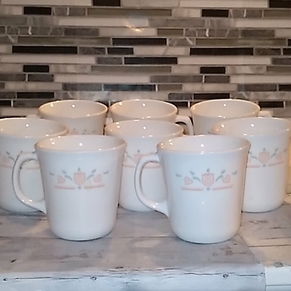 8 vintage Corning USA Dutch Lattice coffee ☕ cups - Picture 2 of 6